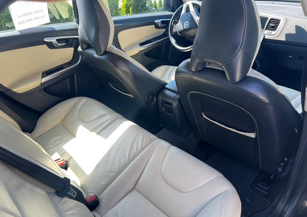 Volvo V60 cena 28900 przebieg: 299200, rok produkcji 2011 z Żnin małe 742